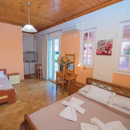 Villa Ferendinoy - Ferendinoy Dionisia نيدري المظهر الخارجي الصورة